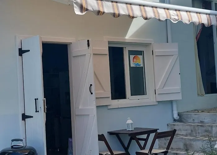 Reef Hills 1 Bedroom * Anse aux Pins