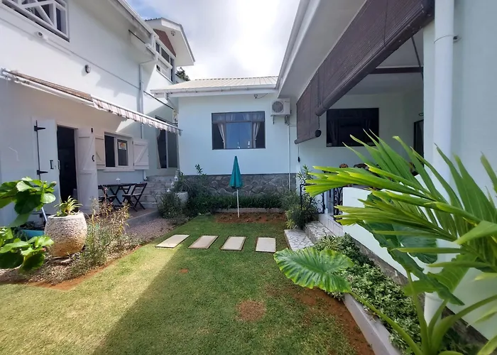 Reef Hills 1 Bedroom * Anse aux Pins